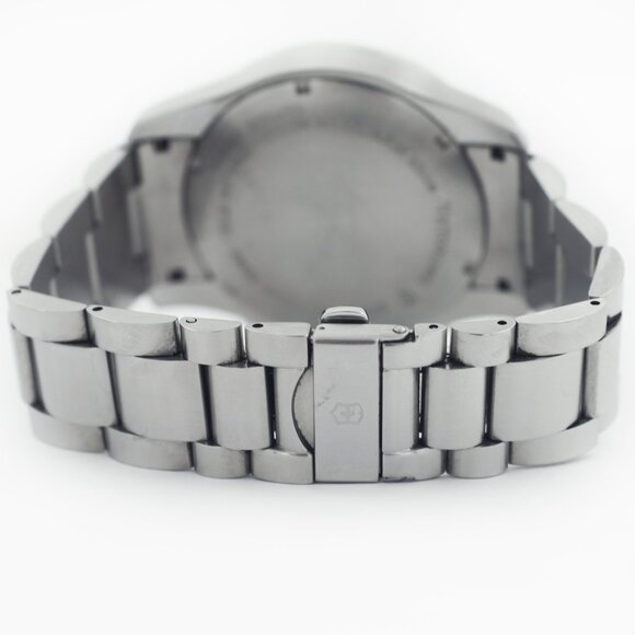 VICTORINOX Swiss Army Chronograph Date Watch - Picture 4 of 6